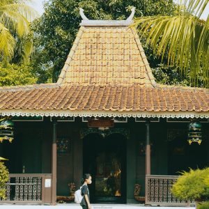 Bangunan rumah adat tradisional