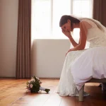 Seorang pengantin wanita sedang nerveous jelang acara pernikahan