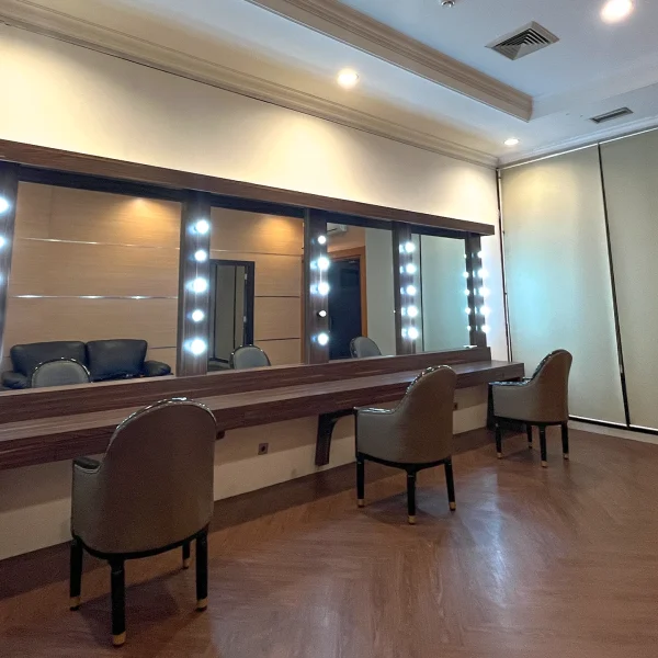 Tampak Samping Ruang Rias Pengantin Brin Gatsu